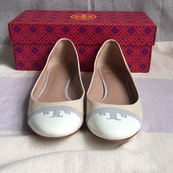 gabrielle flat tory burch